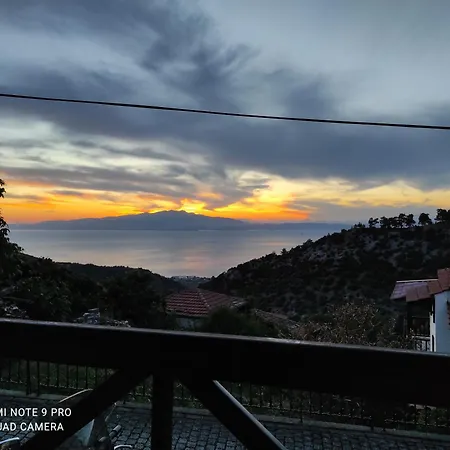 Perfect View House *